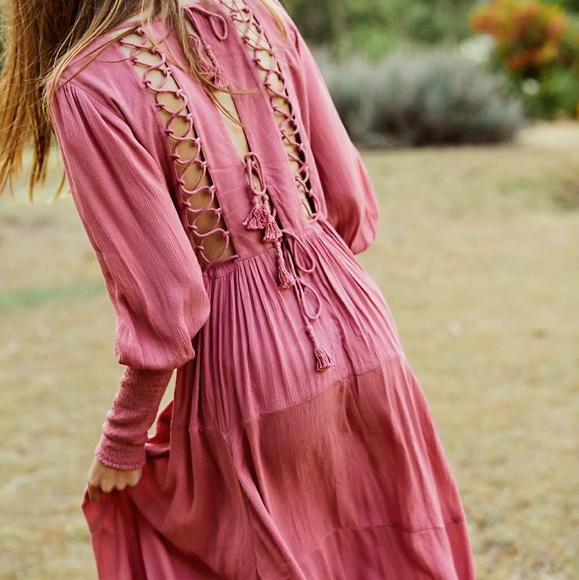 Free People Dresses & Skirts - NWT FP Wednesday Maxi dress Pink/Rose S